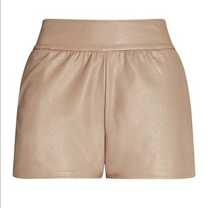 Commando Leather Shorts - Sand - NEW